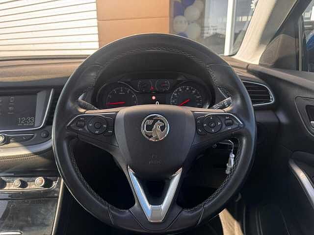 Vauxhall Grandland X 1.2 Turbo SE Euro 6 (s/s) 5dr