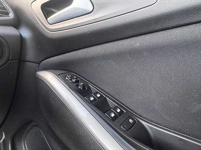 Vauxhall Grandland X 1.2 Turbo SE Euro 6 (s/s) 5dr