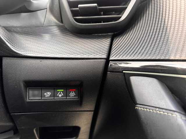 Peugeot E-208 50kWh GT Premium Auto 5dr (7kW Charger)