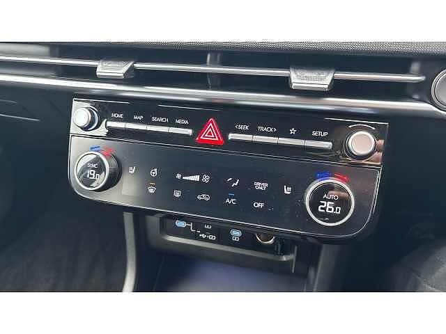 Hyundai TUCSON TUCSON 1.6T Hybrid Premium 5dr Auto Silver