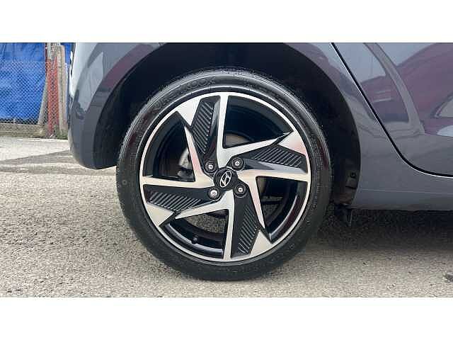 Hyundai i10 I10 1.2 [79] Premium 5dr Auto [Nav]