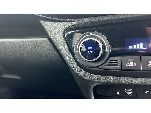 Hyundai i10 I10 1.2 [79] Premium 5dr Auto [Nav]