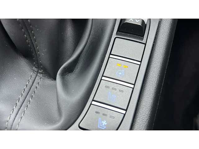 Hyundai KONA KONA 1.6T 138 Ultimate 5dr BLACK