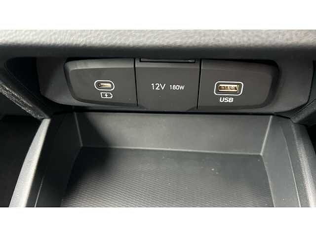 Hyundai I10 i10 5Dr HAT 1.0 MPi 63ps Advance NAV Vibrant Blue