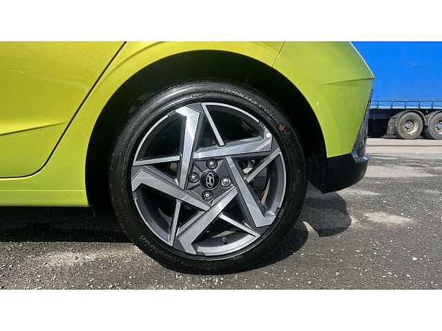 Hyundai I20 I20 1.0T GDi Premium 5dr DCT GREEN