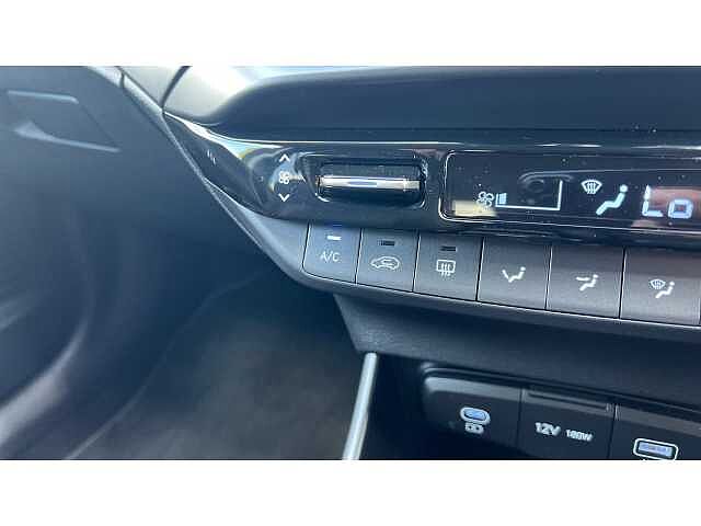 Hyundai I20 I20 1.0T GDi Premium 5dr DCT GREEN