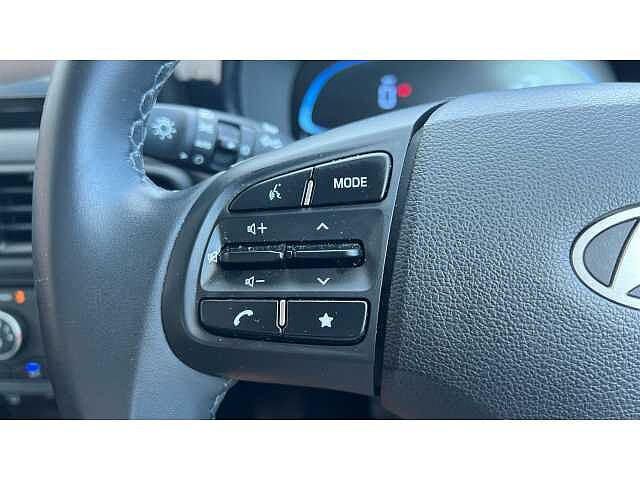 Hyundai I10 I10 1.0 Advance 5dr Auto GREEN