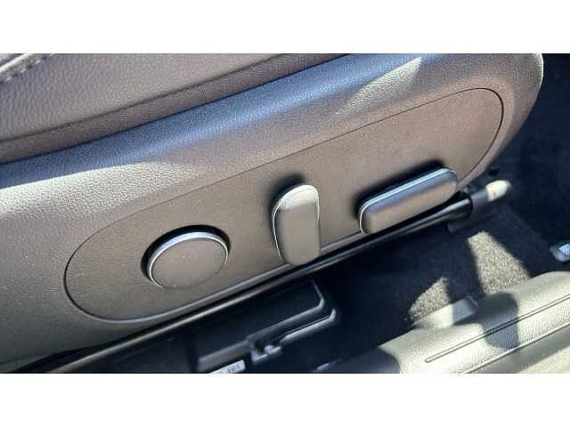 Hyundai KONA KONA 1.6 Hybrid 129 Ultimate 5dr DCT Black