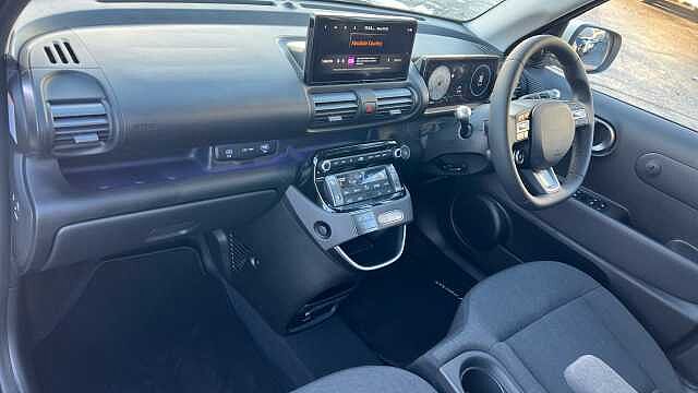 Hyundai INSTER Inster 5Dr HAT 85kW 2 49kWh Natural Ivory