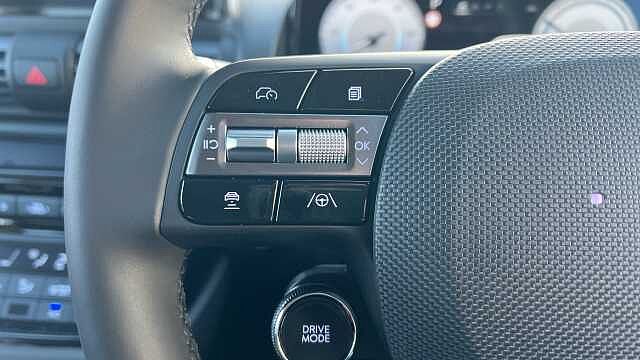 Hyundai INSTER Inster 5Dr HAT 85kW 2 49kWh Natural Ivory