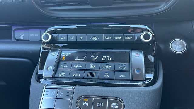 Hyundai INSTER Inster 5Dr HAT 85kW 2 49kWh Natural Ivory