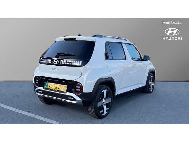 Hyundai INSTER Inster 5Dr HAT 85kW 2 49kWh Natural Ivory