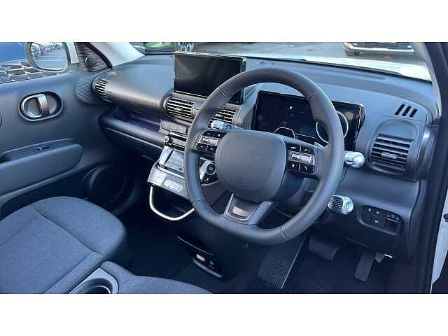 Hyundai INSTER Inster 5Dr HAT 85kW 2 49kWh Natural Ivory
