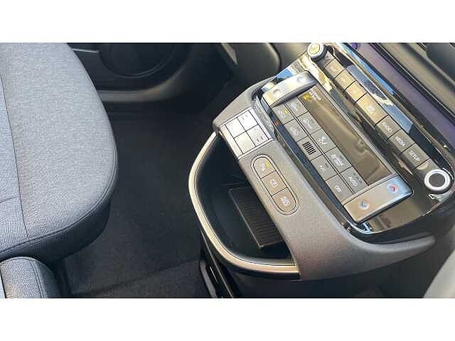 Hyundai INSTER Inster 5Dr HAT 85kW 2 49kWh Natural Ivory