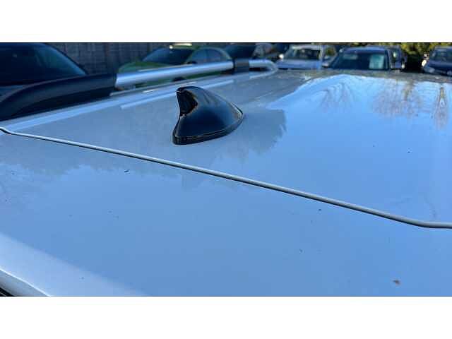 Hyundai INSTER Inster 5Dr HAT 85kW 2 49kWh Natural Ivory