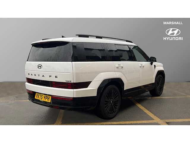 Hyundai SANTA FE SANTA FE 1.6 TGDi Hybrid Calligraphy 5dr 4WD Auto WHITE