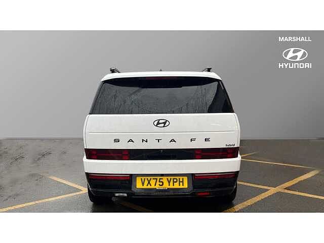 Hyundai SANTA FE SANTA FE 1.6 TGDi Hybrid Calligraphy 5dr 4WD Auto WHITE
