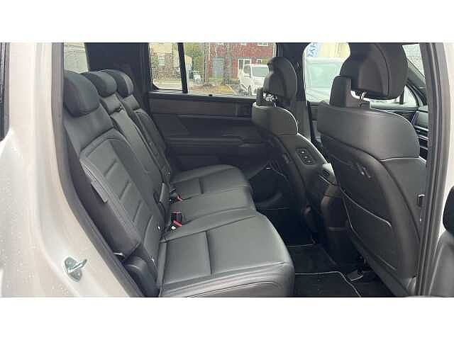 Hyundai SANTA FE SANTA FE 1.6 TGDi Hybrid Calligraphy 5dr 4WD Auto WHITE