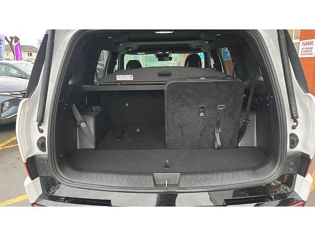 Hyundai SANTA FE SANTA FE 1.6 TGDi Hybrid Calligraphy 5dr 4WD Auto WHITE