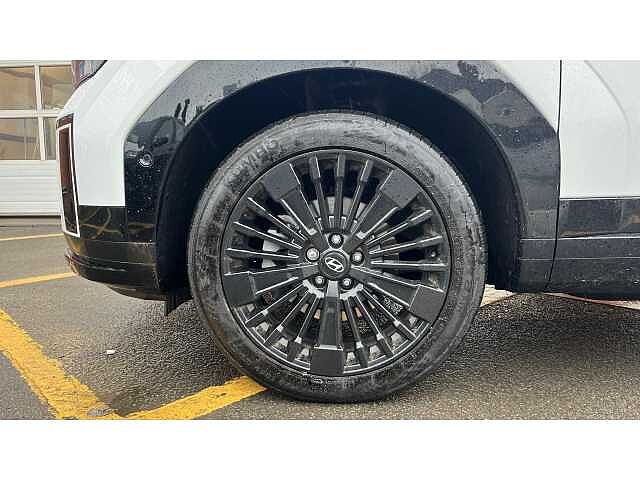 Hyundai SANTA FE SANTA FE 1.6 TGDi Hybrid Calligraphy 5dr 4WD Auto WHITE