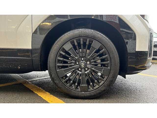 Hyundai SANTA FE SANTA FE 1.6 TGDi Hybrid Calligraphy 5dr 4WD Auto WHITE