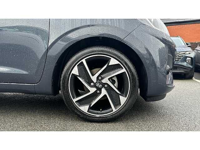 Hyundai i10 I10 1.2 [79] Premium 5dr Auto [Nav]