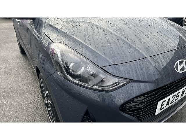 Hyundai i10 I10 1.2 [79] Premium 5dr Auto [Nav]