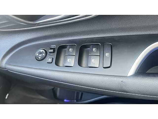 Hyundai BAYON Bayon HAT 1.0 T-gdi 90PS Tech Line DCT Mangrove Green