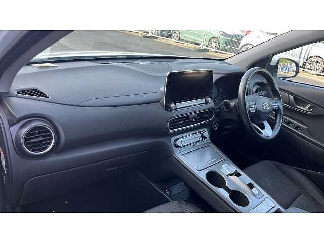 Hyundai KONA KONA 150kW Premium 64kWh 5dr Auto Chalk White