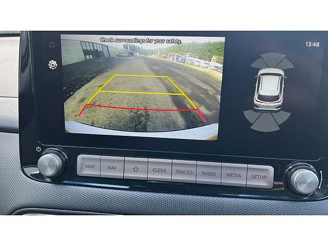 Hyundai KONA KONA 150kW Premium 64kWh 5dr Auto Chalk White