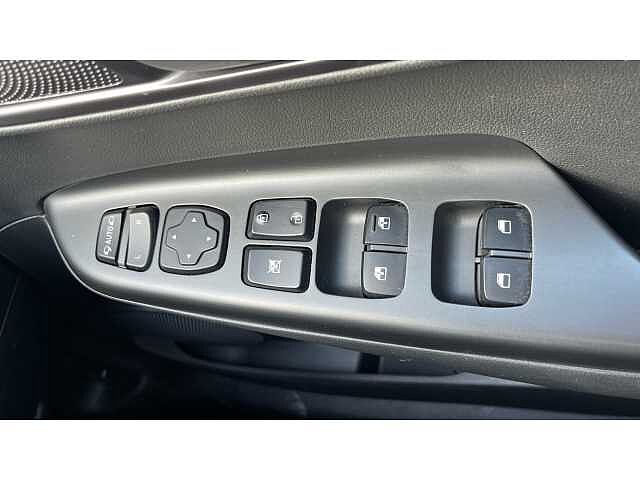 Hyundai KONA KONA 150kW Premium 64kWh 5dr Auto Chalk White