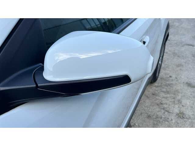 Hyundai KONA KONA 150kW Premium 64kWh 5dr Auto Chalk White