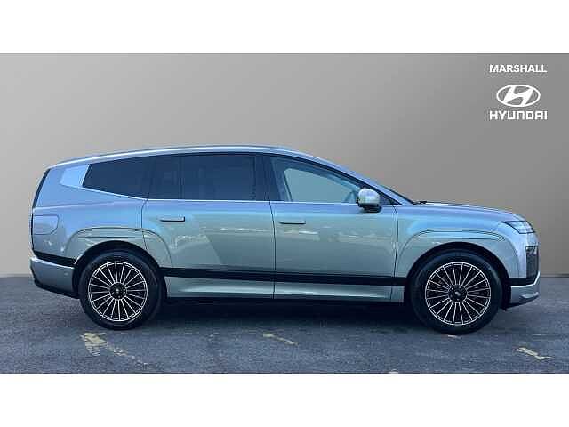 Hyundai IONIQ 9 Ioniq# 9 SUV 226kW Calligraphy 110kWh AW Celadon Grey