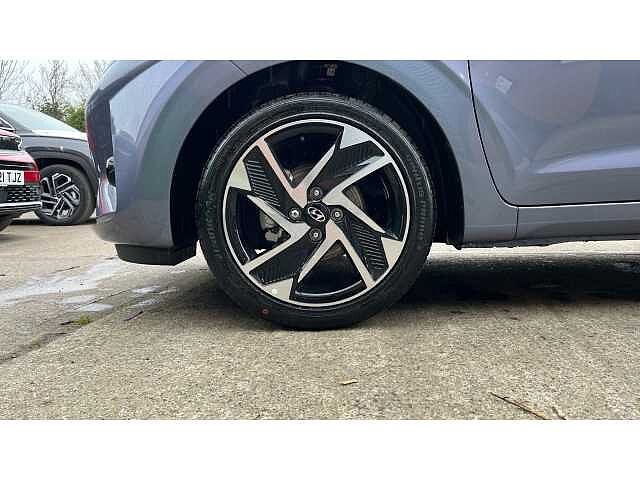 Hyundai I10 i10 5Dr HAT 1.2 MPi 79ps Premium NAV AU Meta Blue