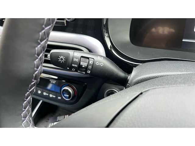 Hyundai I10 i10 5Dr HAT 1.2 MPi 79ps Premium NAV AU Meta Blue