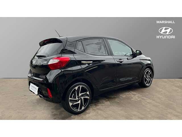 Hyundai I10 i10 5Dr HAT 1.0 MPi 63ps Premium NAV AU Phantom Black