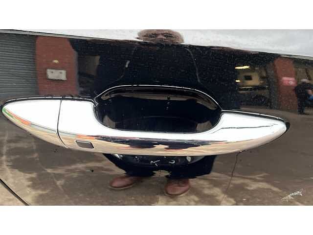 Hyundai I10 i10 5Dr HAT 1.0 MPi 63ps Premium NAV AU Phantom Black