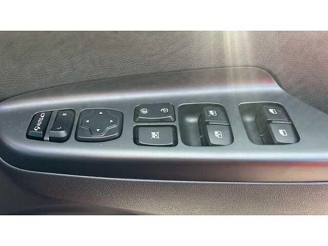 Hyundai KONA KONA 150kW Premium 64kWh 5dr Auto Ignite Red