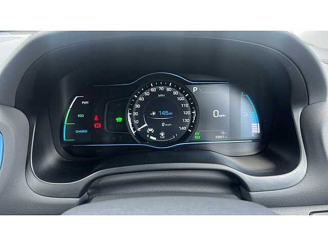 Hyundai IONIQ IONIQ 1.6 GDi Plug-in Hybrid Premium SE 5dr DCT White