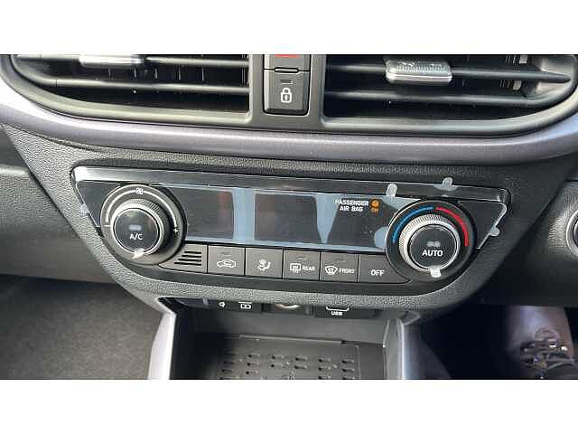Hyundai I10 i10 5Dr HAT 1.2 MPi 79ps Premium NAV AU Meta Blue