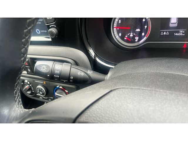 Hyundai I10 I10 1.0 MPi SE Connect 5dr White