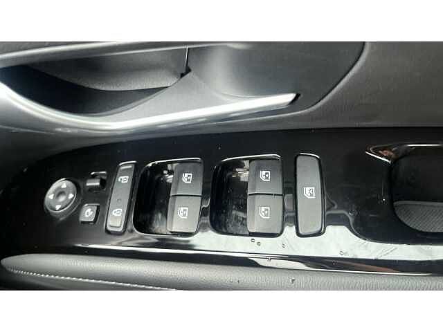 Hyundai TUCSON TUCSON 1.6 TGDi Hybrid 230 Premium 5dr 2WD Auto Engine Red