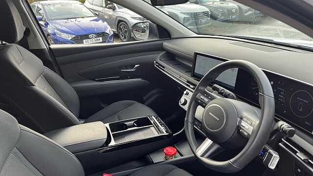 Hyundai TUCSON Tucson 1.6T Plg-hbd 252ps Advance AU Atlas White