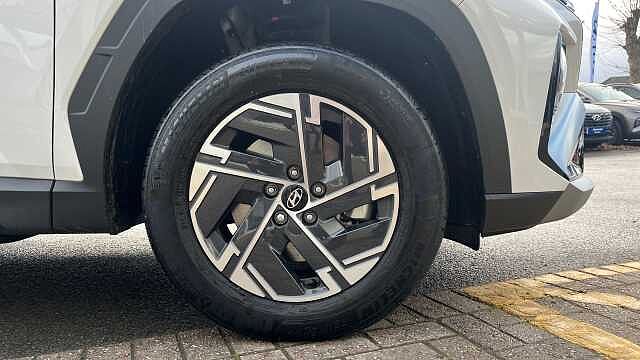 Hyundai TUCSON Tucson 1.6T Plg-hbd 252ps Advance AU Atlas White