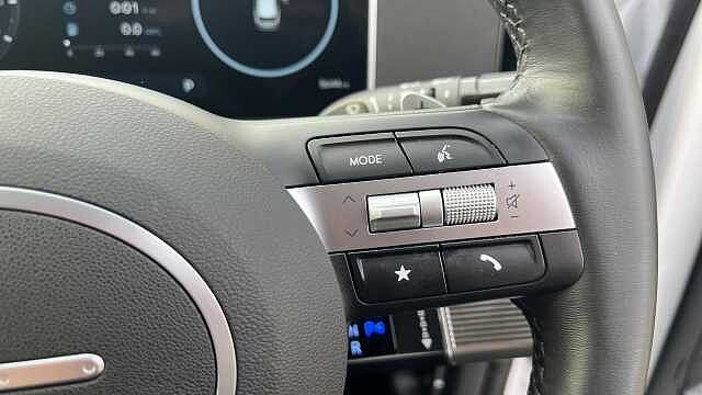 Hyundai TUCSON Tucson 1.6T Plg-hbd 252ps Advance AU Atlas White