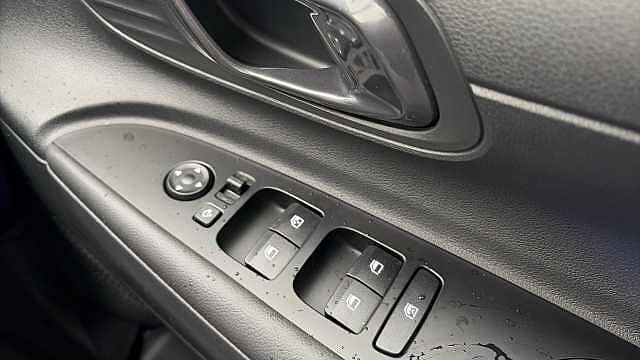 Hyundai i20 i20 5Dr HAT 1.0 T-gdi 100ps Ultimate DCT