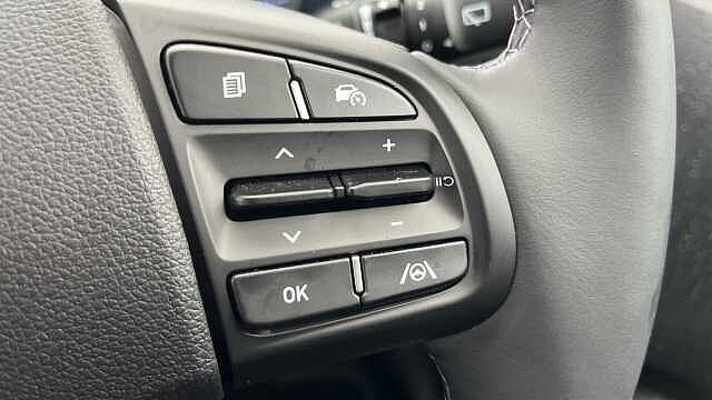 Hyundai I10 i10 5Dr HAT 1.2 MPi 79ps Premium NAV AU Meta Blue