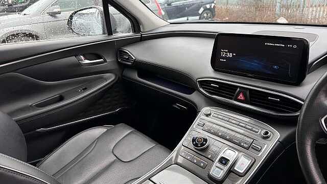 Hyundai SANTA FE 1.6 TGDi Hybrid Ultimate 5dr 4WD Auto Hybrid Estate
