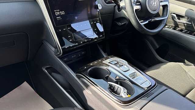 Hyundai TUCSON 1.6 TGDi Hybrid 230 Premium 5dr 2WD Auto Hybrid Estate Black