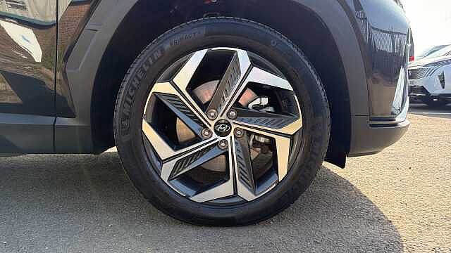 Hyundai TUCSON 1.6 TGDi Hybrid 230 Premium 5dr 2WD Auto Hybrid Estate Black